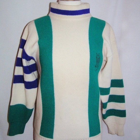 Adorable vintage 100% wool turtleneck ski sweater! - Picture 1 of 9